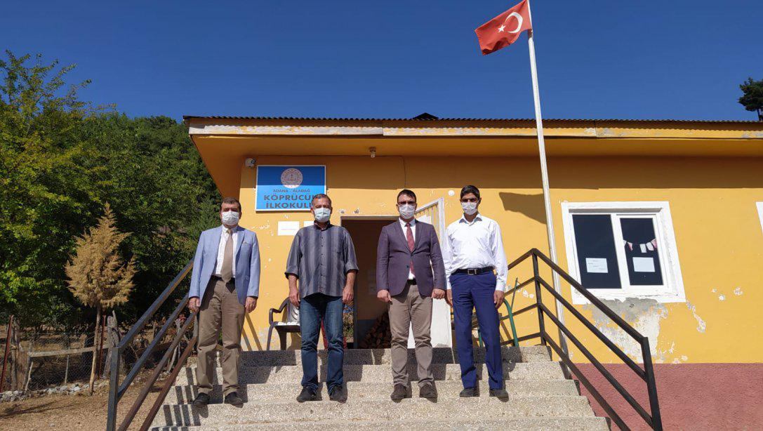  İlçe Milli Eğitim Müdürümüz Sn. Mehmet Gazi YILANCIOĞLU ve Şube Müdürümüz Sn. Beyali ÖZLİ ve Akif ÇIRAK Köprücük İlkokulu'nu ziyaret ettiler.